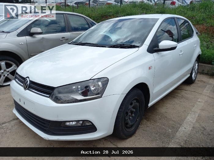 2023 VOLKSWAGEN POLO VIVO 1.4 63KW C/LINE HB (2021-2023) (WHITE)