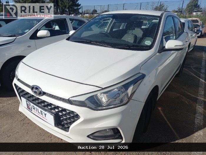 2018 HYUNDAI I20 1.4 FLUID M/T 5DR (2015-2017) (WHITE)