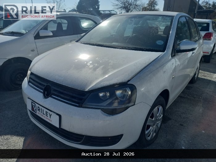 2017 VOLKSWAGEN POLO (WHITE)