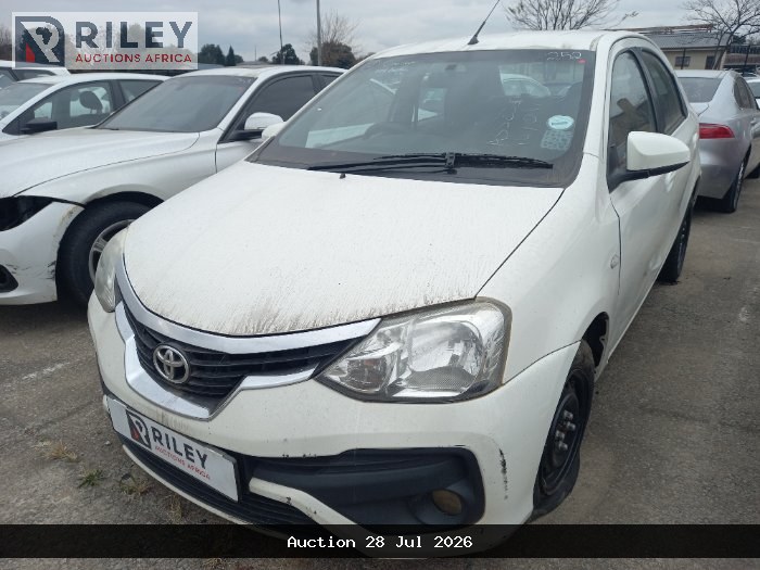 2018 TOYOTA ETIOS (WHITE)