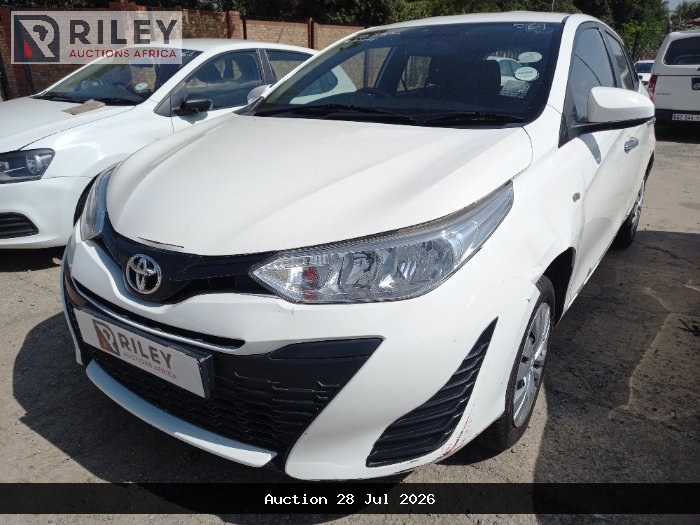 2020 TOYOTA YARIS (WHITE)