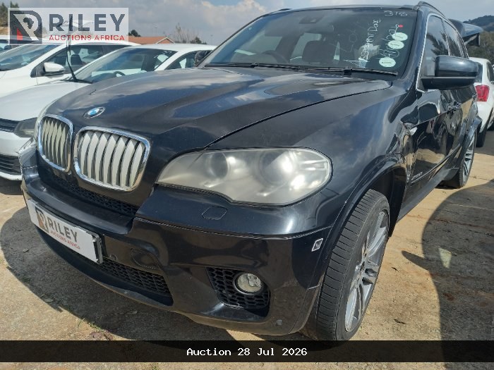 2012 BMW X5 (BLACK)