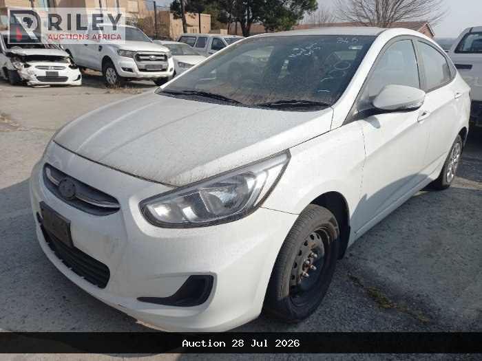 2018 HYUNDAI ACCENT (WHITE)