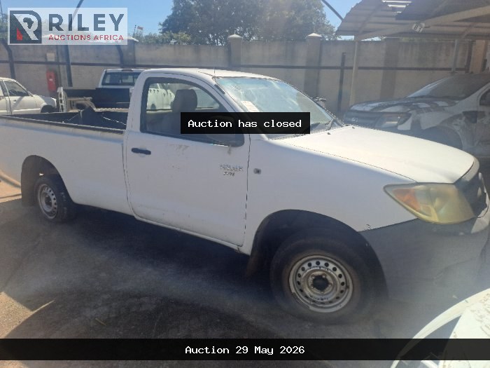 VGD658GP, TOYOTA HILUX