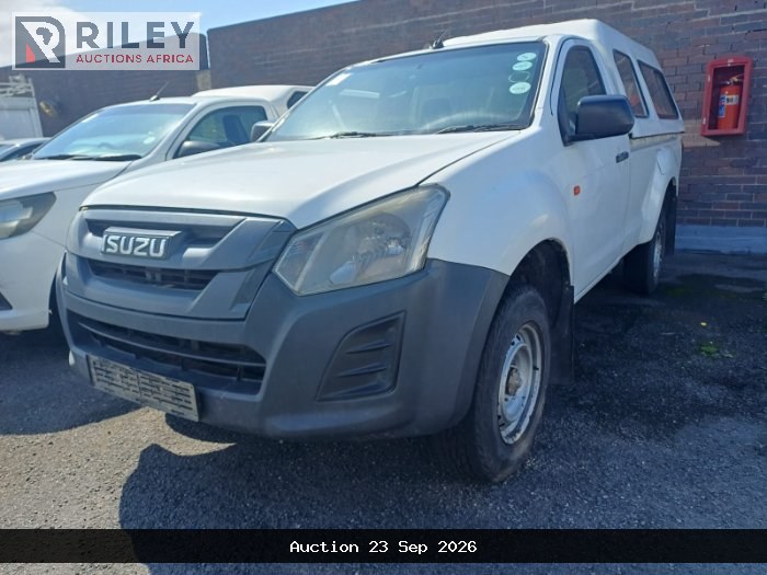 2018 ISUZU S\C (ODO : 319904)