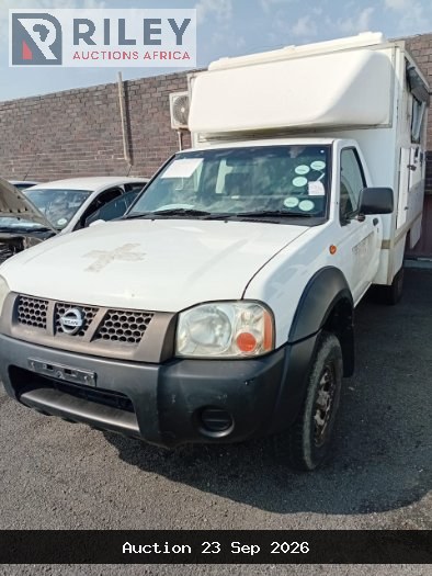 2011 NISSAN NP300-AMBULANCE (ODO : 86612)