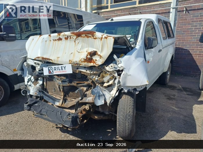 2021 ISUZU 250C S/CABÂ FLEETSIDE (ODO : 142000)